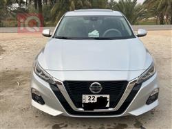 نيسان ألتيما